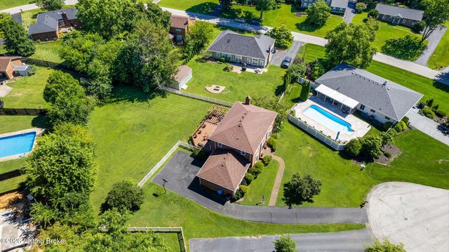 13003 Honeysuckle Way, Prospect, KY 40059