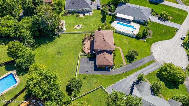 13003 Honeysuckle Way, Prospect, KY 40059