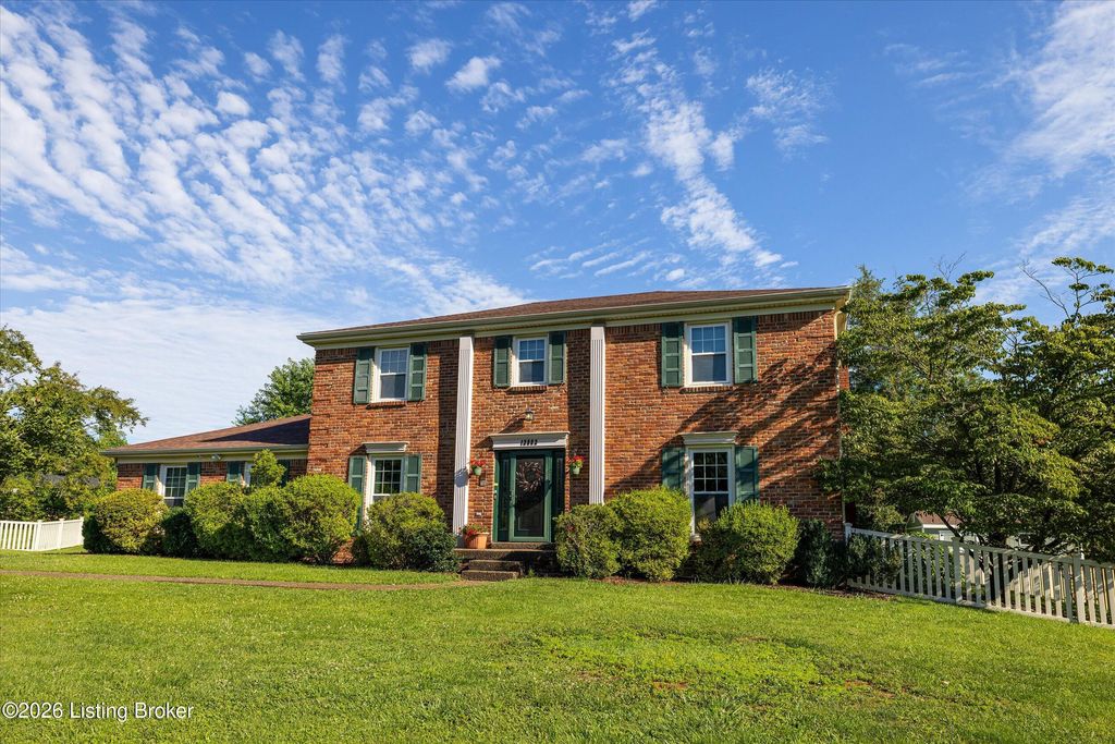 13003 Honeysuckle Way, Prospect, KY 40059