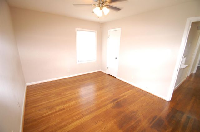 5822 Grape Street, Houston, TX 77074