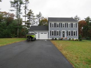 33 Cobblestone Ln, Middleboro, MA 02346