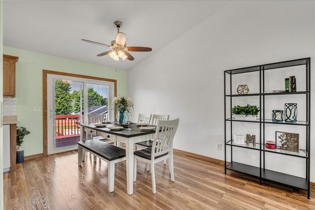 11 W Village Circle, Davenport, IA 52806