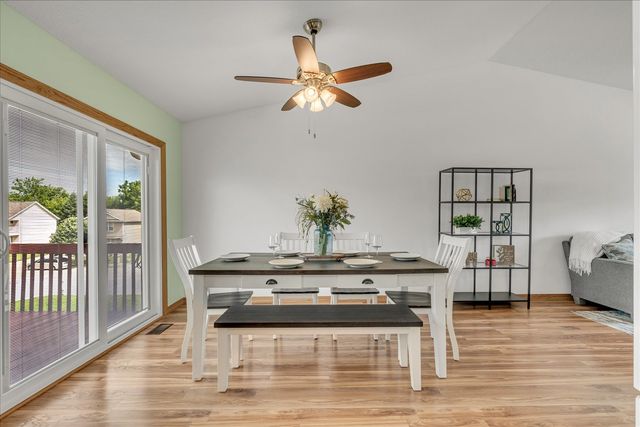 11 W Village Circle, Davenport, IA 52806