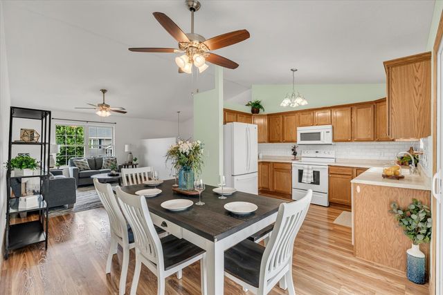 11 W Village Circle, Davenport, IA 52806