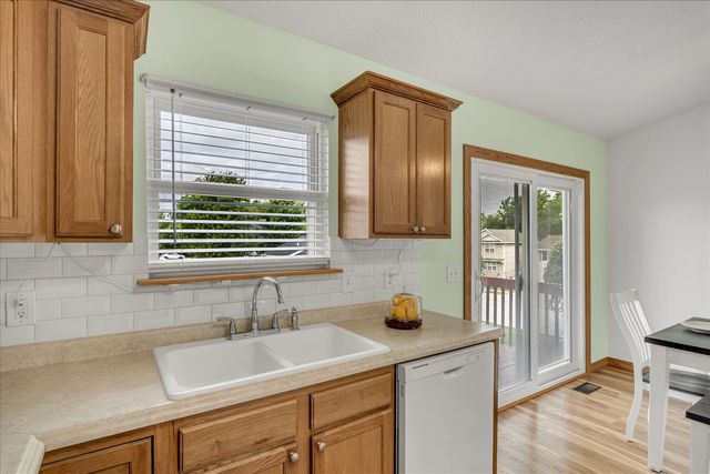 11 W Village Circle, Davenport, IA 52806