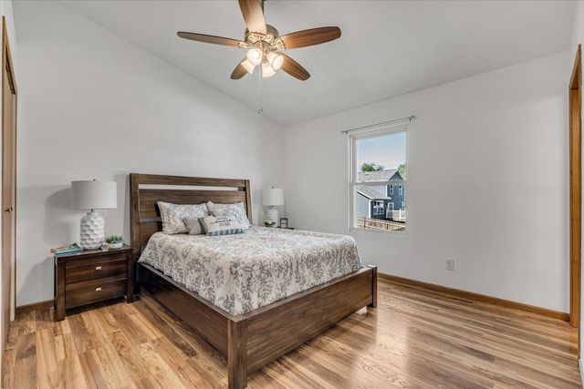 11 W Village Circle, Davenport, IA 52806