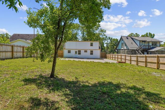1425 Shelton Ave, Nashville, TN 37216