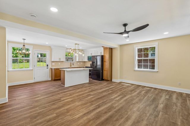 1425 Shelton Ave, Nashville, TN 37216