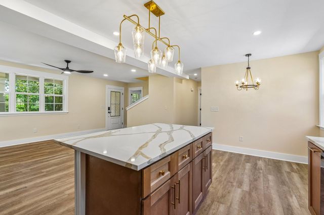 1425 Shelton Ave, Nashville, TN 37216