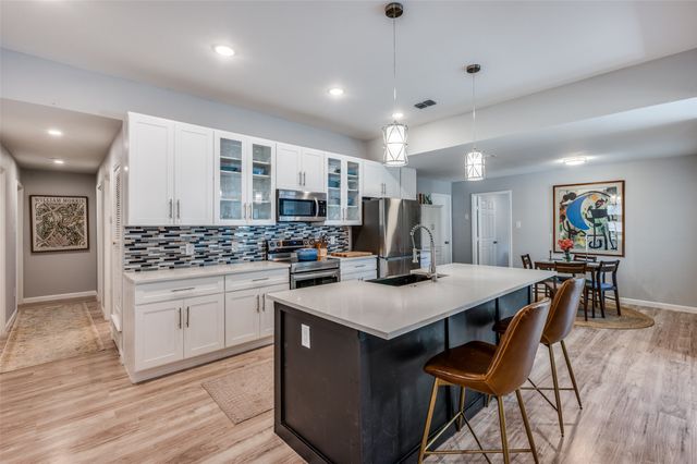 105 Shadow Lane, Euless, TX 76039