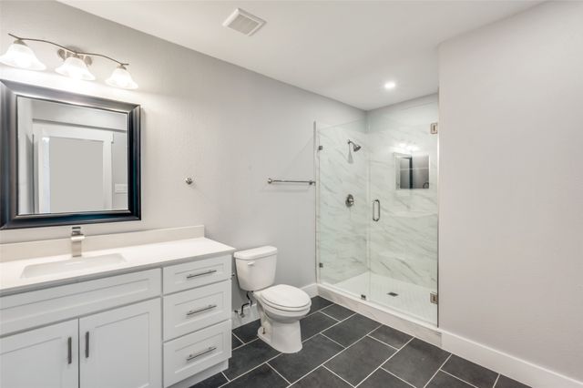 105 Shadow Lane, Euless, TX 76039