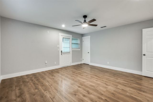 105 Shadow Lane, Euless, TX 76039