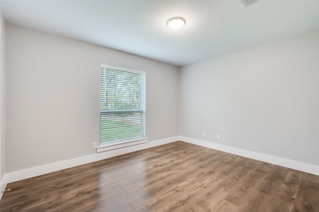 105 Shadow Lane, Euless, TX 76039