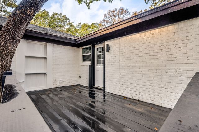 105 Shadow Lane, Euless, TX 76039