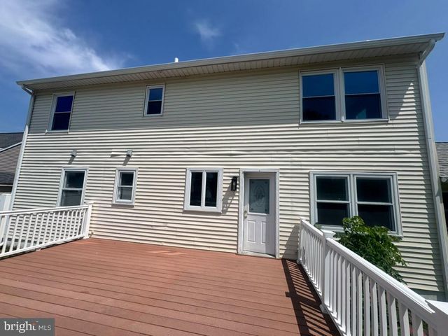 12 GODFREY DR, Hamilton, NJ 08610