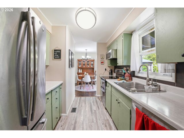 1400 Se 146TH Pl, Portland, OR 97233