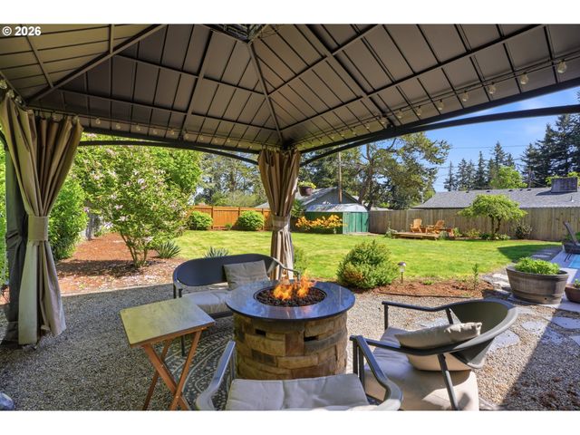 1400 Se 146TH Pl, Portland, OR 97233