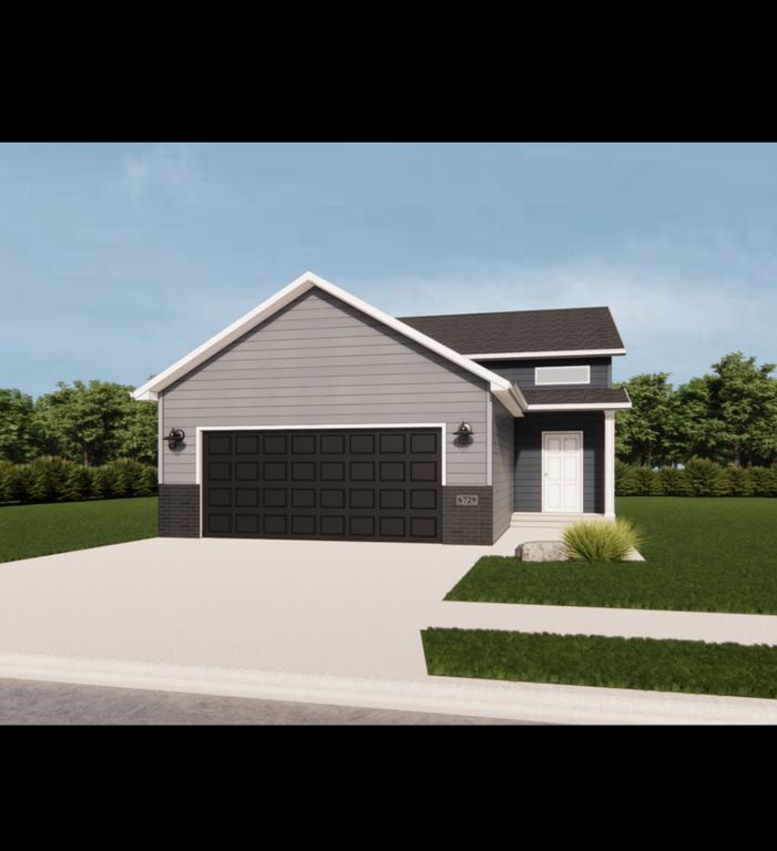 6729 S 32nd St, Fargo, ND 58104