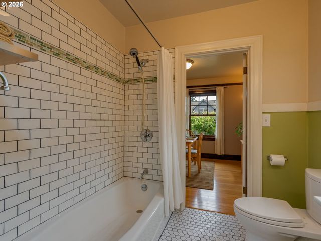 4204 Se 25TH Ave, Portland, OR 97202