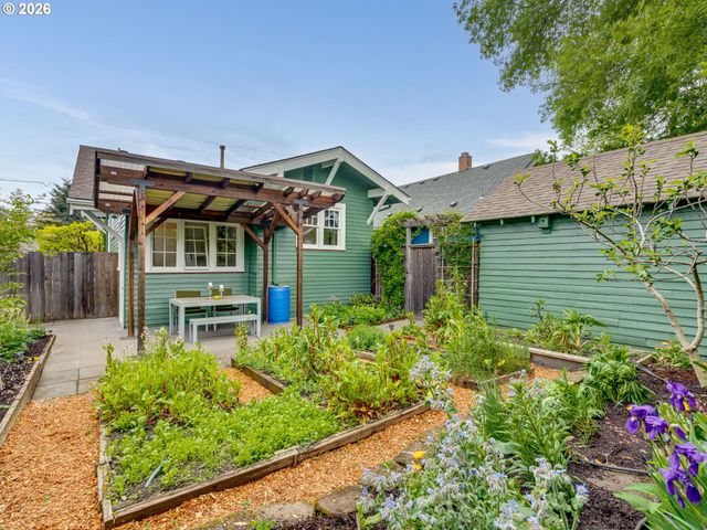 4204 Se 25TH Ave, Portland, OR 97202