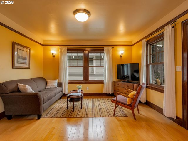 4204 Se 25TH Ave, Portland, OR 97202