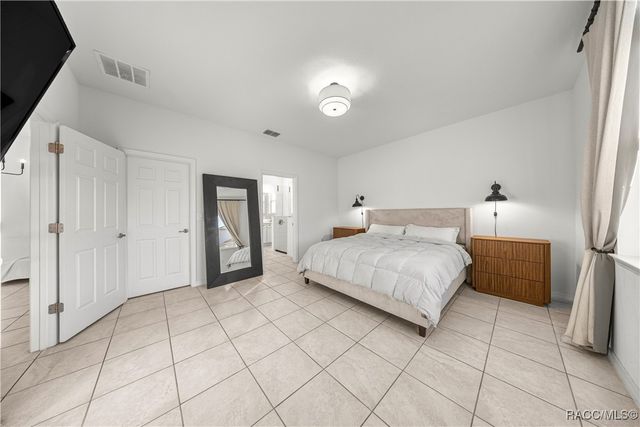 7664 SW 63rd Lane Road, Ocala, FL 34474