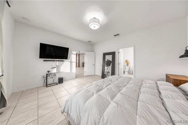 7664 SW 63rd Lane Road, Ocala, FL 34474