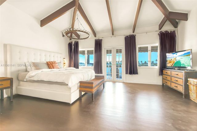 224 S Coconut Ln, Miami Beach, FL 33139