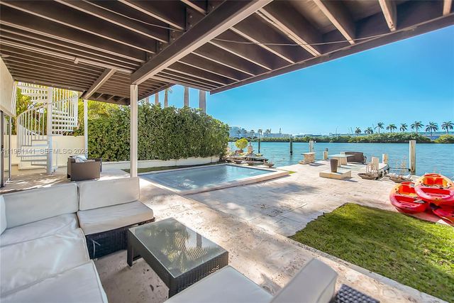 224 S Coconut Ln, Miami Beach, FL 33139