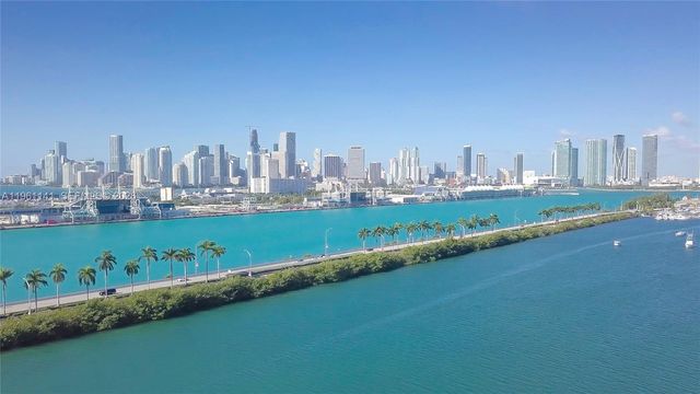 224 S Coconut Ln, Miami Beach, FL 33139