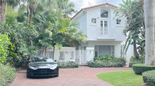 224 S Coconut Ln, Miami Beach, FL 33139