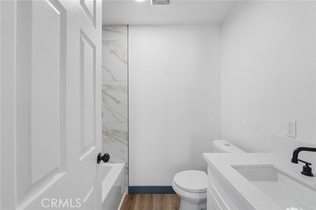 137 W 84th, Los Angeles, CA 90003