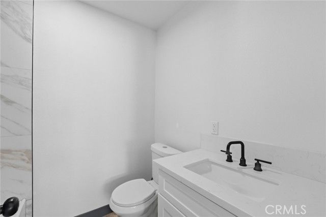 137 W 84th, Los Angeles, CA 90003