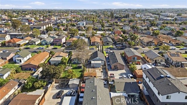 137 W 84th, Los Angeles, CA 90003