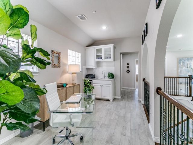 4864 Isleworth Drive, Irving, TX 75038