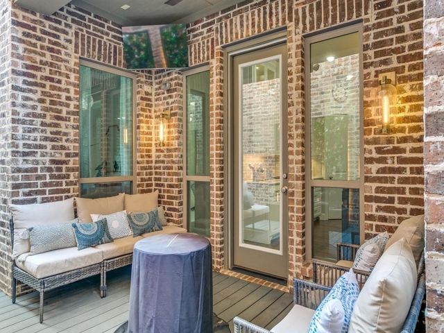 4864 Isleworth Drive, Irving, TX 75038