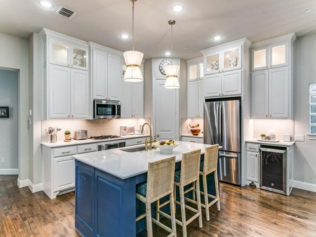 4864 Isleworth Drive, Irving, TX 75038