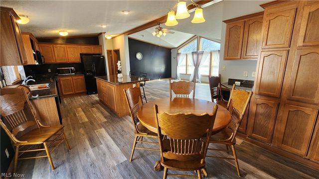 345 Sea Gull Lane, New Philadelphia, OH 44663