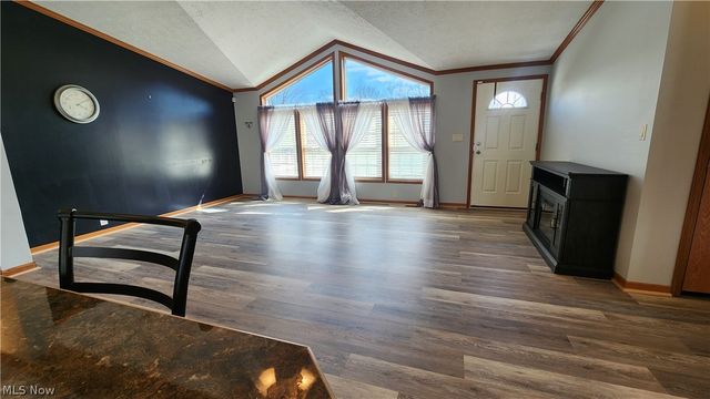 345 Sea Gull Lane, New Philadelphia, OH 44663