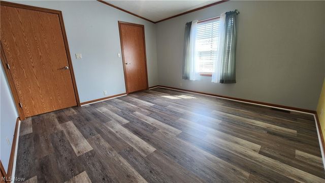 345 Sea Gull Lane, New Philadelphia, OH 44663