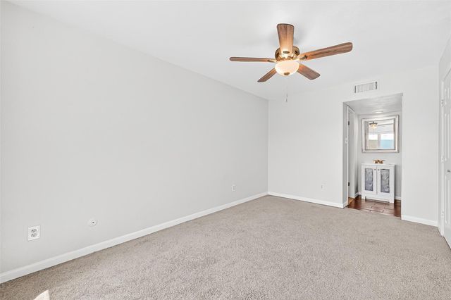 16120 Stuebner Airline Road 105, Spring, TX 77379