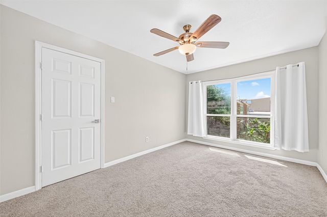 16120 Stuebner Airline Road 105, Spring, TX 77379