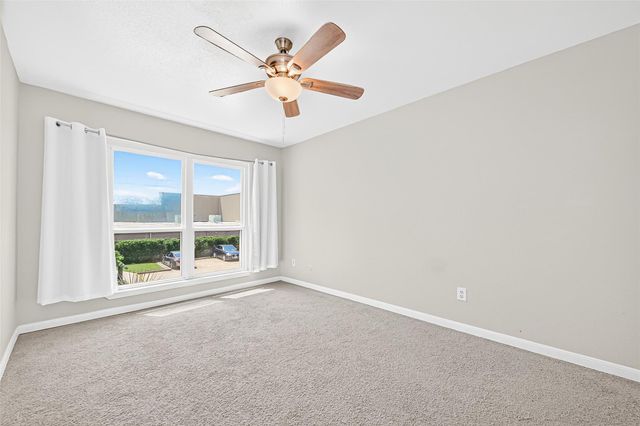 16120 Stuebner Airline Road 105, Spring, TX 77379