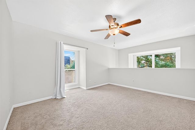 16120 Stuebner Airline Road 105, Spring, TX 77379