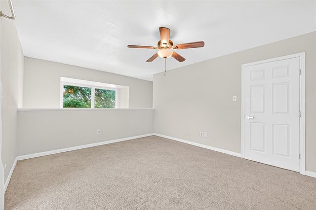 16120 Stuebner Airline Road 105, Spring, TX 77379