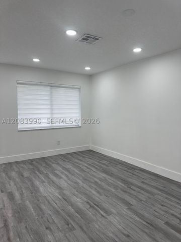 3665-3667 NW 17th Way 3667, Oakland Park, FL 33309
