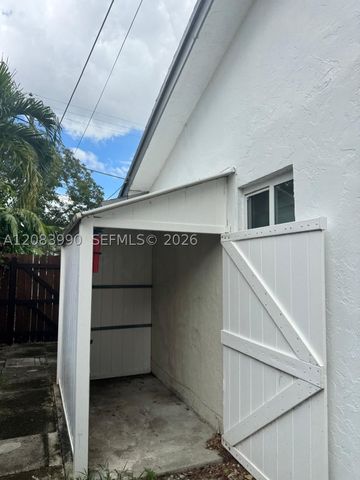 3665-3667 NW 17th Way 3667, Oakland Park, FL 33309