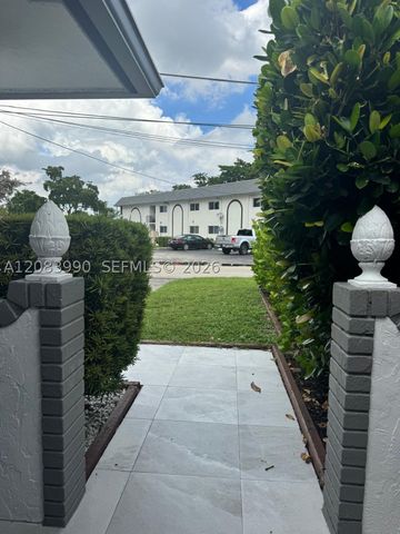 3665-3667 NW 17th Way 3667, Oakland Park, FL 33309