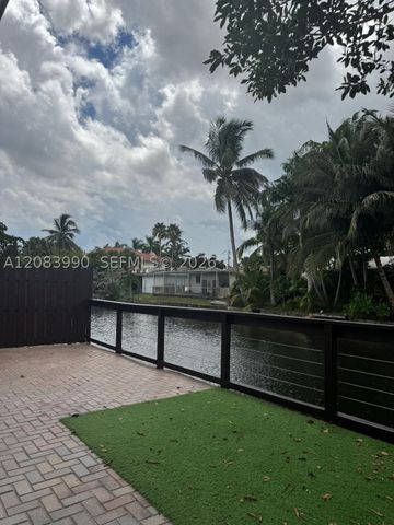 3665-3667 NW 17th Way 3667, Oakland Park, FL 33309