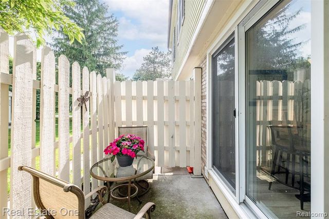 2057 Hidden Meadows Drive C, Walled Lake, MI 48390